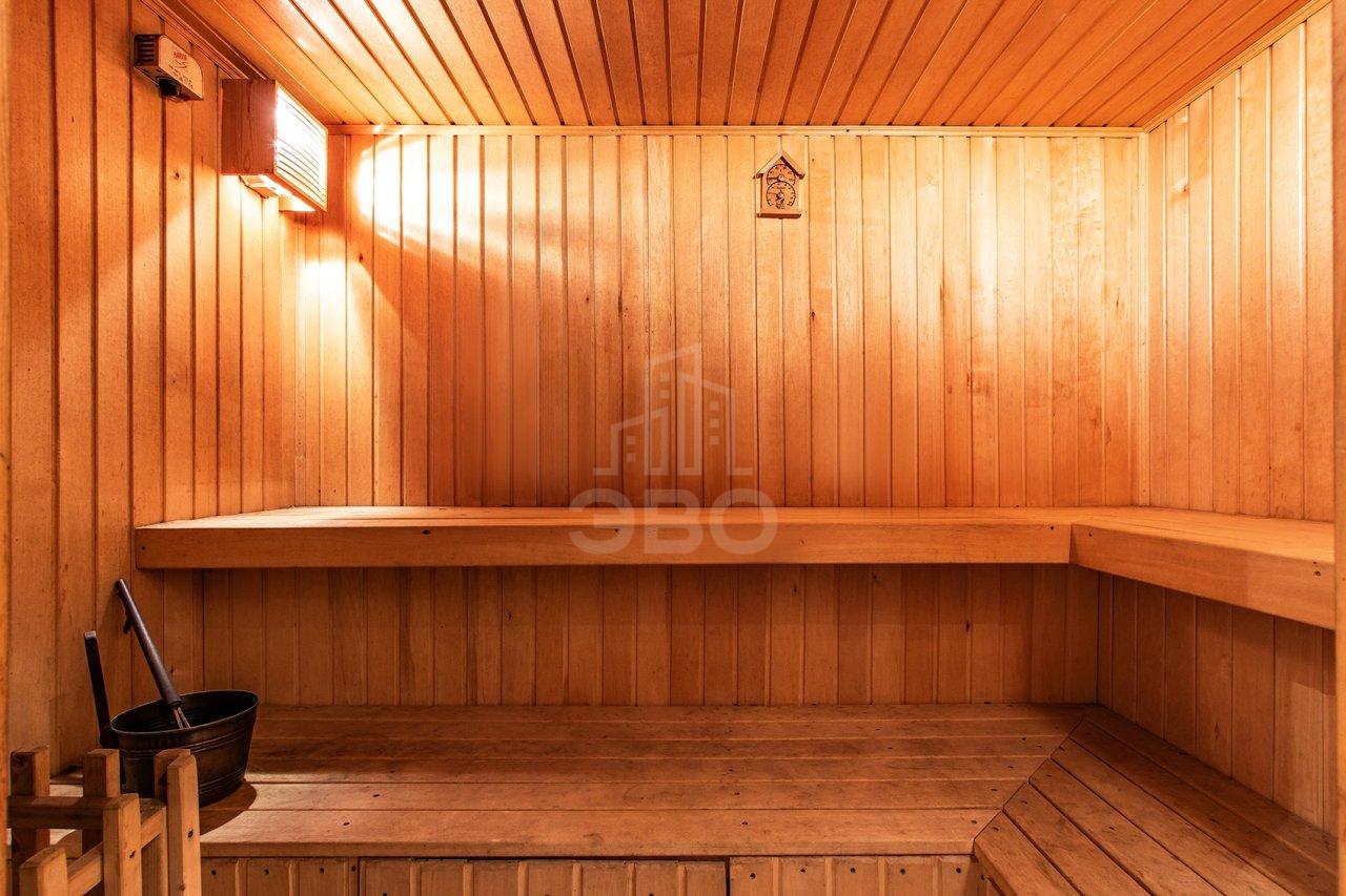 многокомнатная квартира в Санкт-Петербурге по адресу: Рубинштейна ул., 15/17