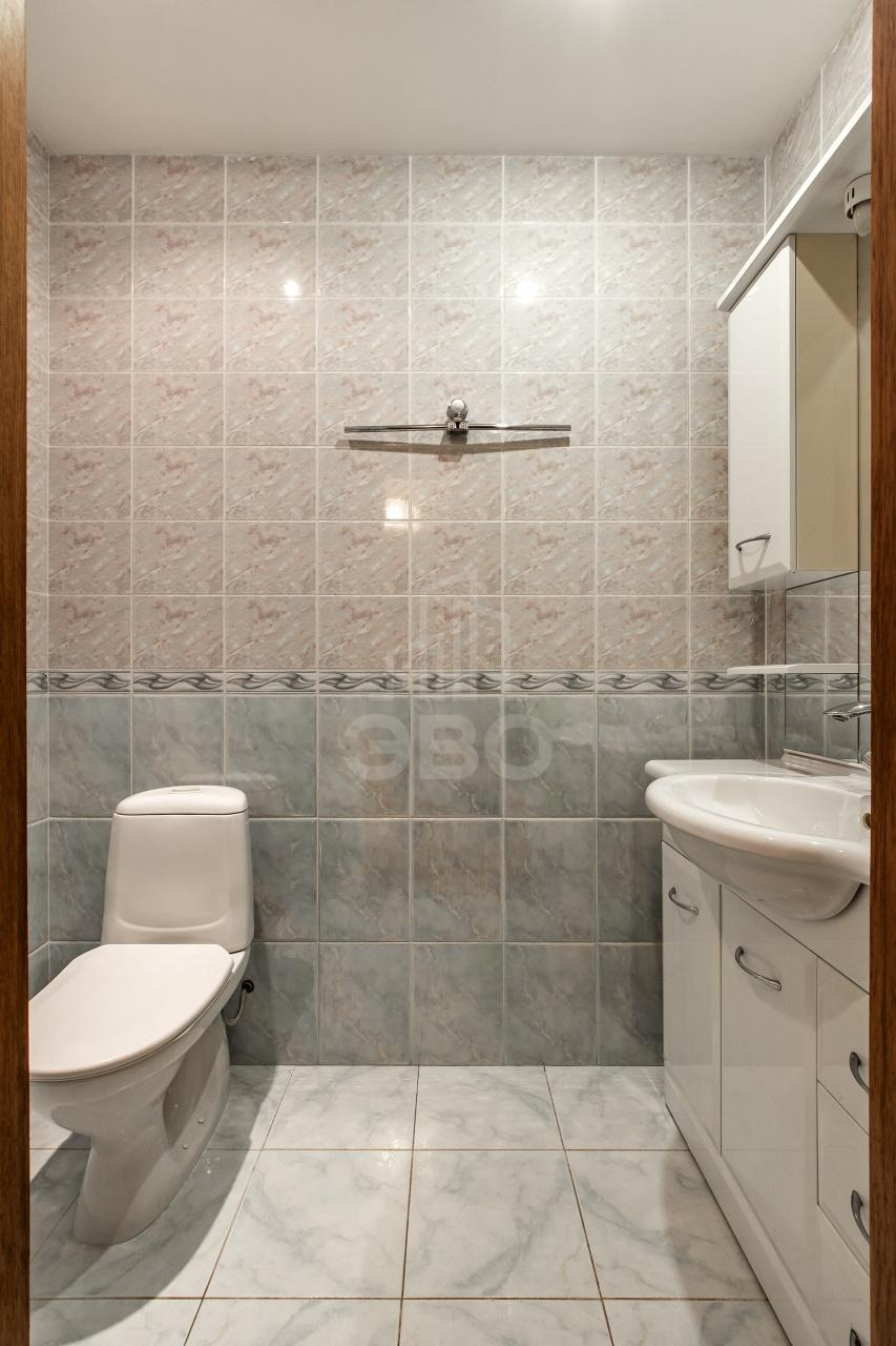 многокомнатная квартира в Санкт-Петербурге по адресу: Рубинштейна ул., 15/17