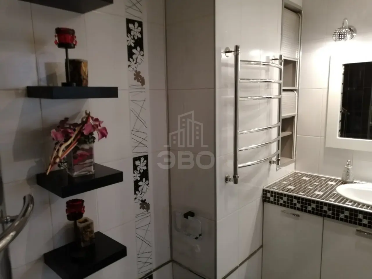 трехкомнатная квартира в Санкт-Петербурге по адресу: Варшавская ул., 61, к 1
