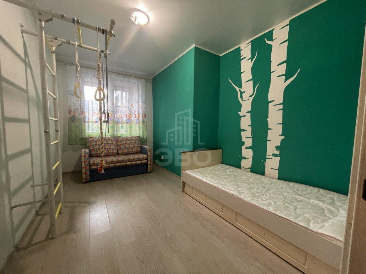 трехкомнатная квартира в Санкт-Петербурге по адресу: Вадима Шефнера ул., 12, к 1 