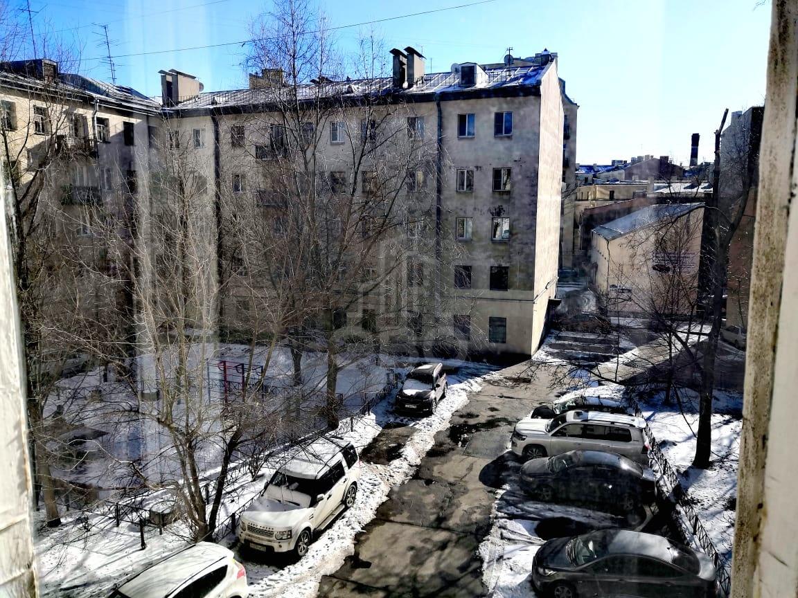 однокомнатная квартира в Санкт-Петербурге по адресу: Реки Мойки наб., 110