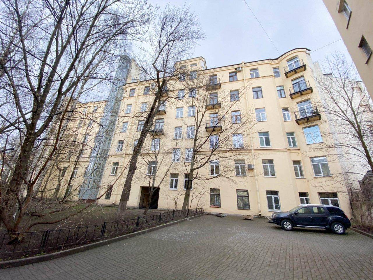 двухкомнатная квартира в Санкт-Петербурге по адресу: Грибоедова канала наб., 119-121