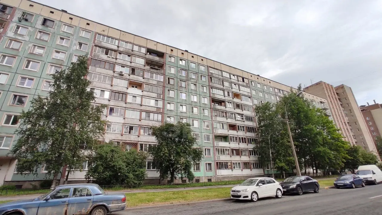 трехкомнатная квартира в Санкт-Петербурге по адресу: Учебный пер., 10, к 1