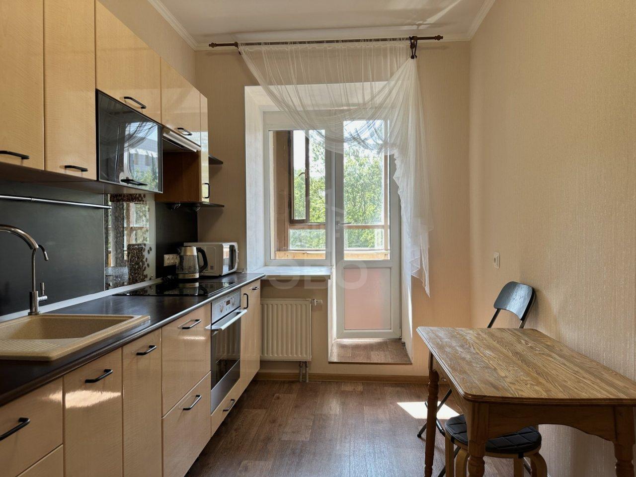 однокомнатная квартира в Санкт-Петербурге по адресу: Есенина ул., 1, к 1