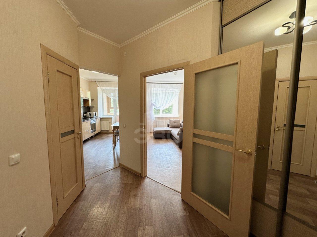 однокомнатная квартира в Санкт-Петербурге по адресу: Есенина ул., 1, к 1