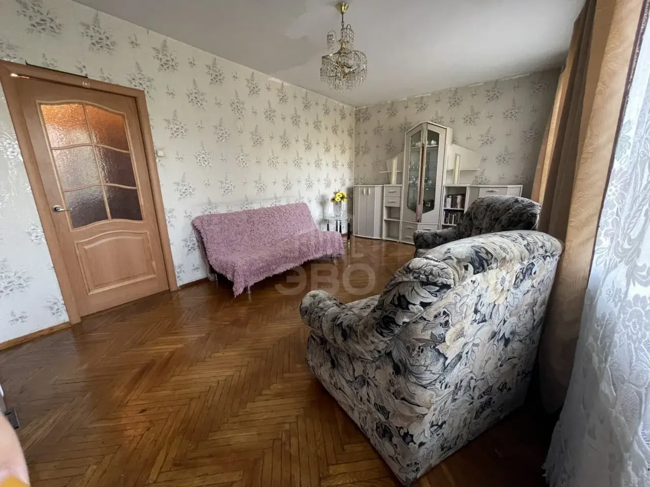 комната в Санкт-Петербурге по адресу: Малая Балканская ул., 60, к 1