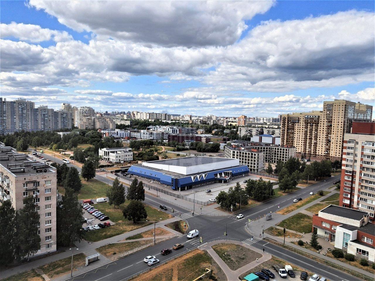 трехкомнатная квартира в Санкт-Петербурге по адресу: Бутлерова ул., 11, к 4