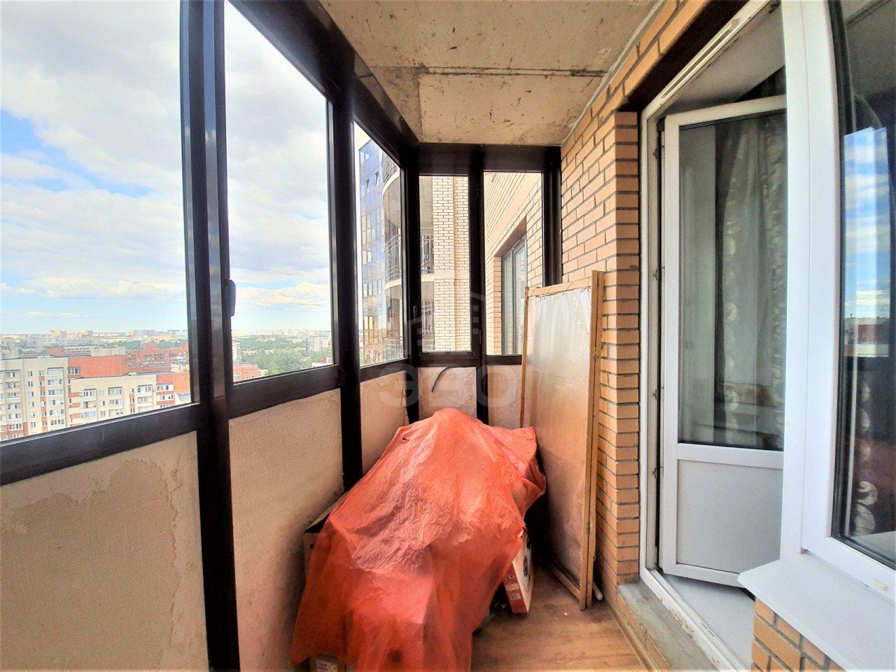 трехкомнатная квартира в Санкт-Петербурге по адресу: Бутлерова ул., 11, к 4