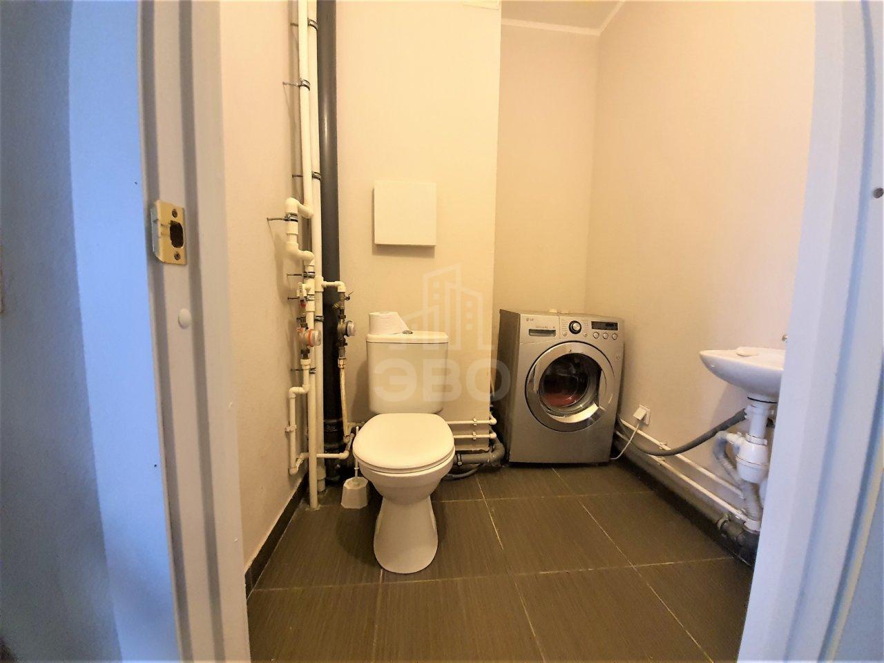 трехкомнатная квартира в Санкт-Петербурге по адресу: Бутлерова ул., 11, к 4