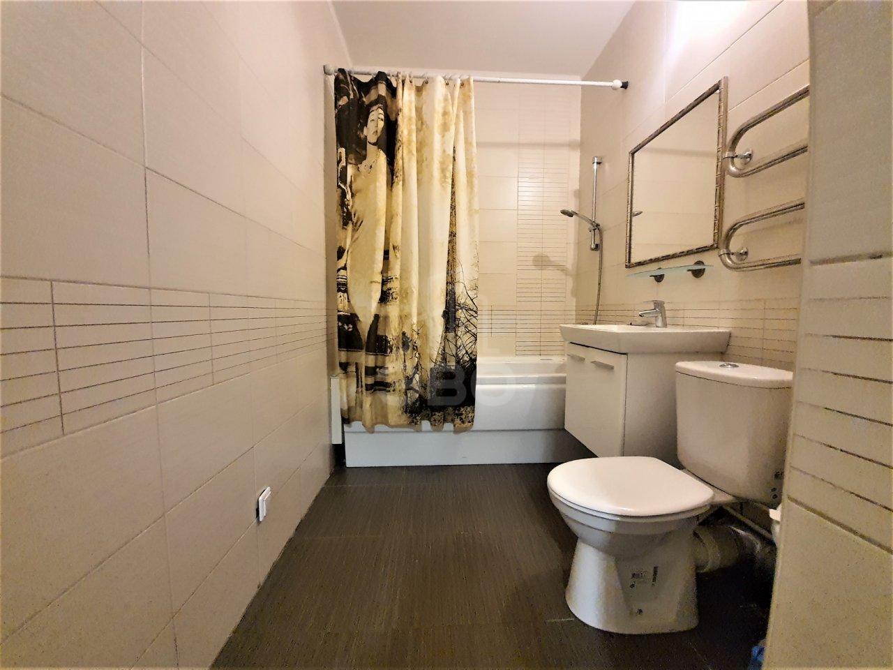 трехкомнатная квартира в Санкт-Петербурге по адресу: Бутлерова ул., 11, к 4