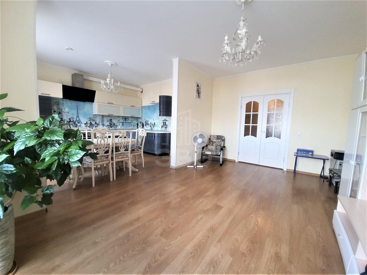 трехкомнатная квартира в Санкт-Петербурге по адресу: Бутлерова ул., 11, к 4