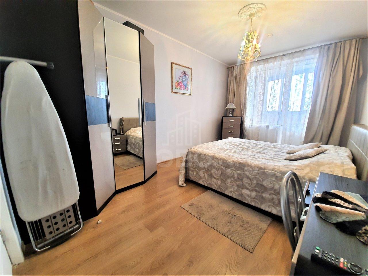 трехкомнатная квартира в Санкт-Петербурге по адресу: Бутлерова ул., 11, к 4