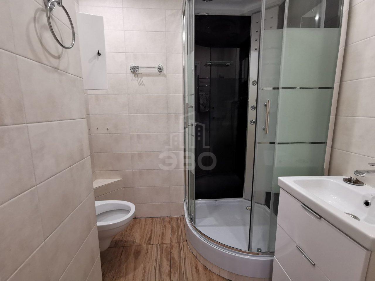 однокомнатная квартира в Санкт-Петербурге по адресу: Коммунаров ул., 190