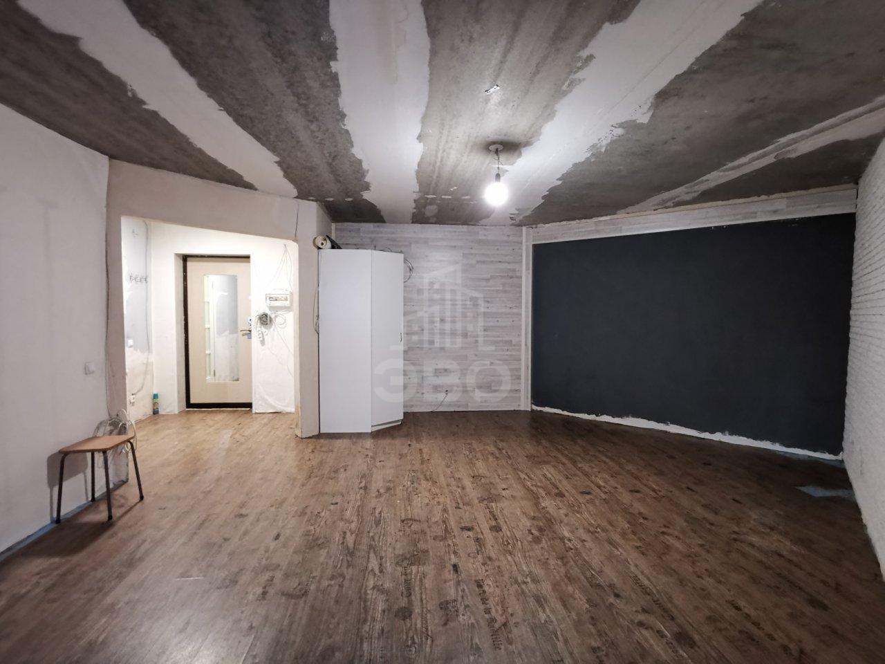 однокомнатная квартира в Санкт-Петербурге по адресу: Коммунаров ул., 190