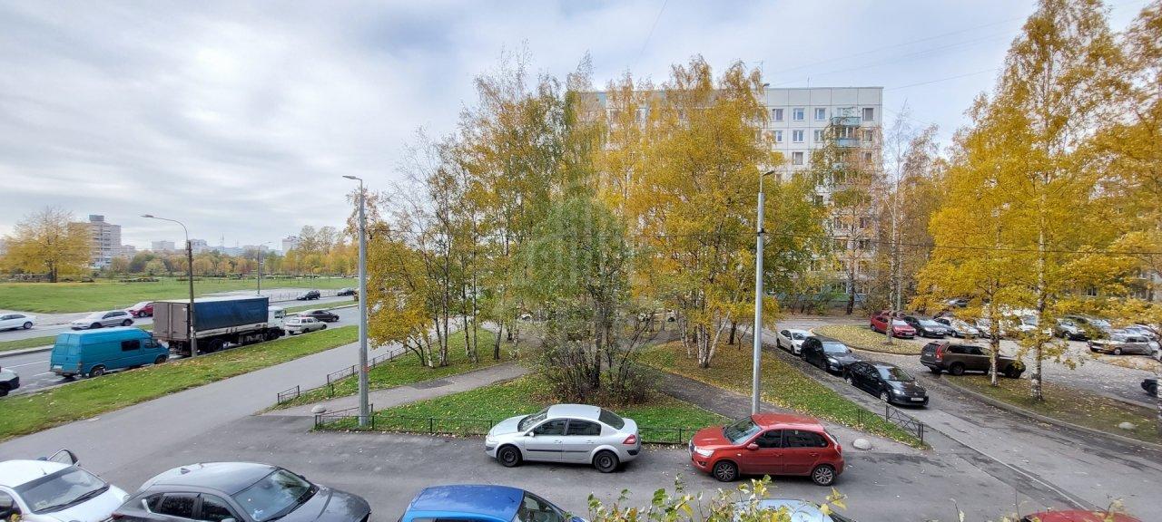 двухкомнатная квартира в Санкт-Петербурге по адресу: Луначарского проспект, 108, к 1