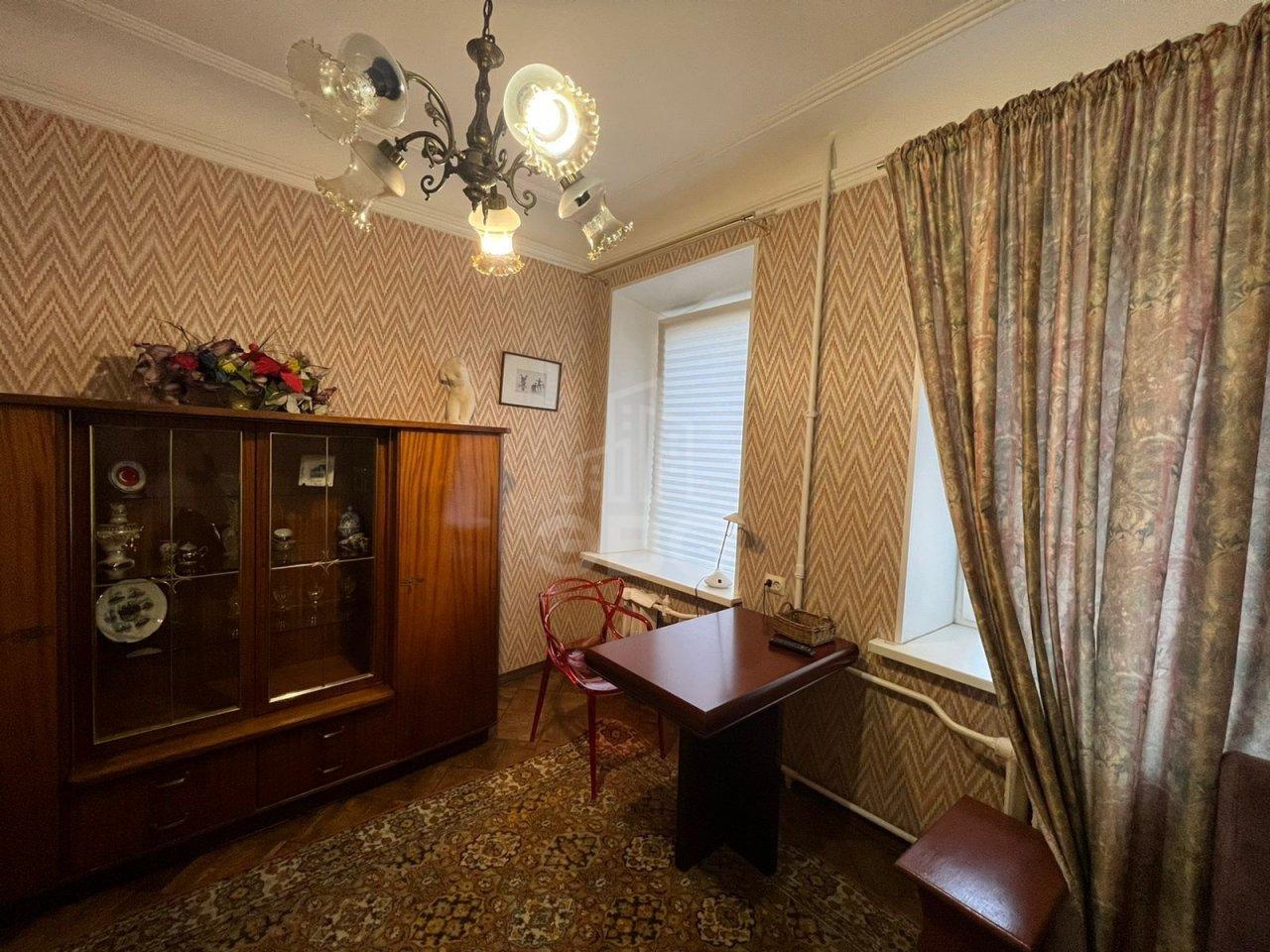 комната в Санкт-Петербурге по адресу: 6-я Советская ул., 4