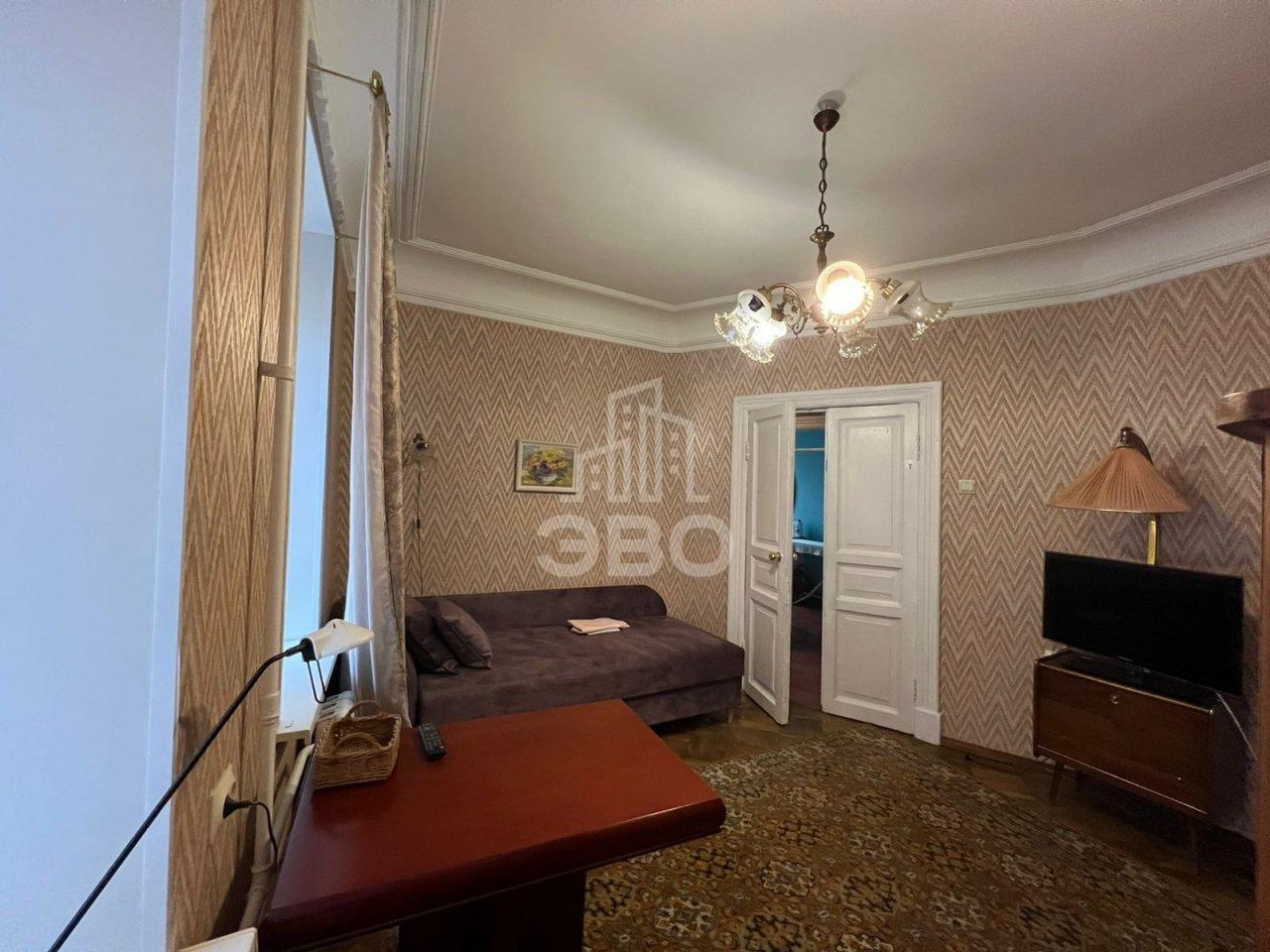 комната в Санкт-Петербурге по адресу: 6-я Советская ул., 4