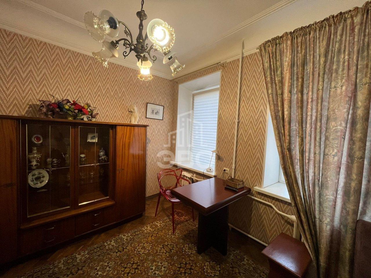 комната в Санкт-Петербурге по адресу: 6-я Советская ул., 4