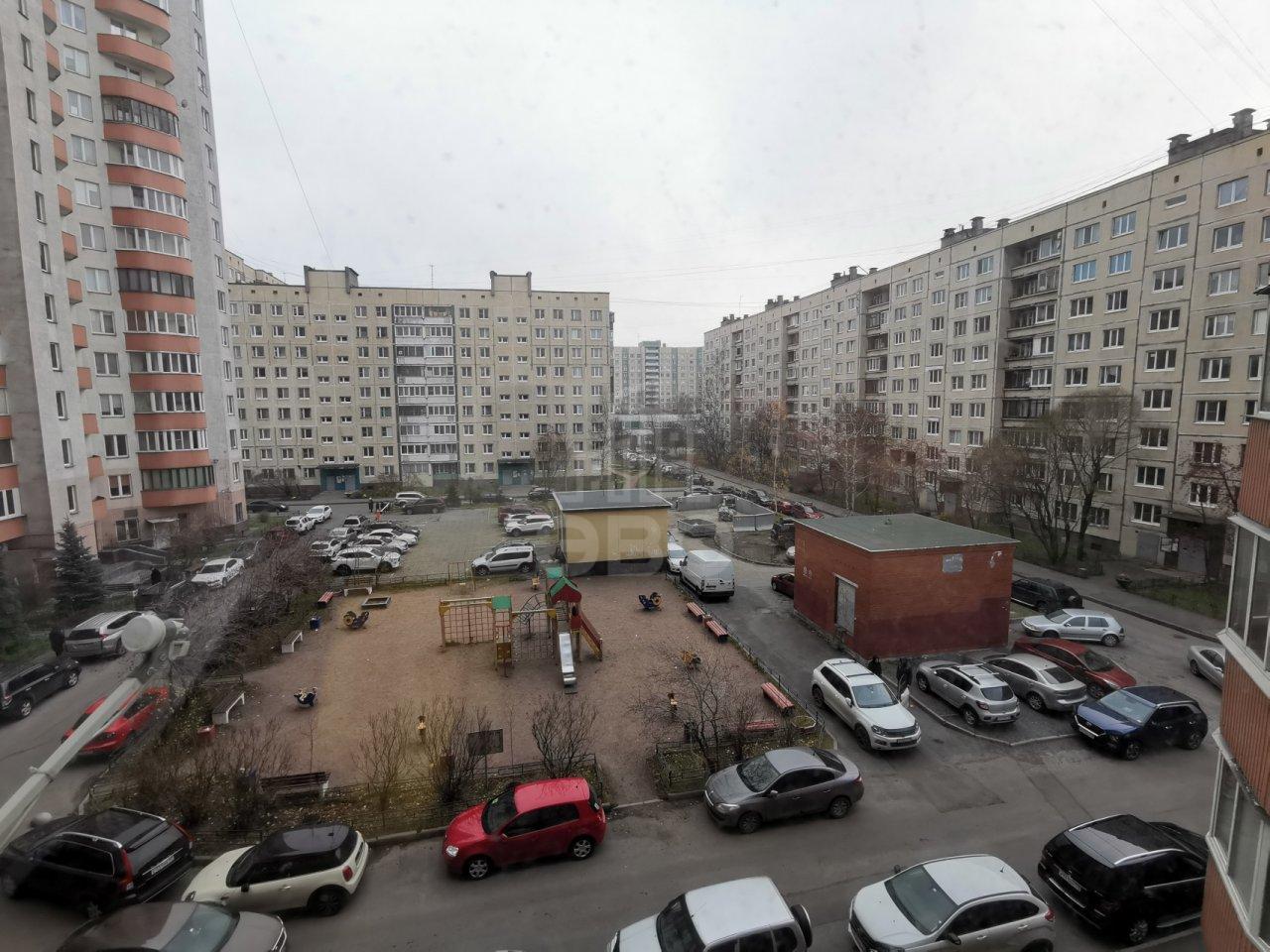 однокомнатная квартира в Санкт-Петербурге по адресу: Коммуны ул., 50