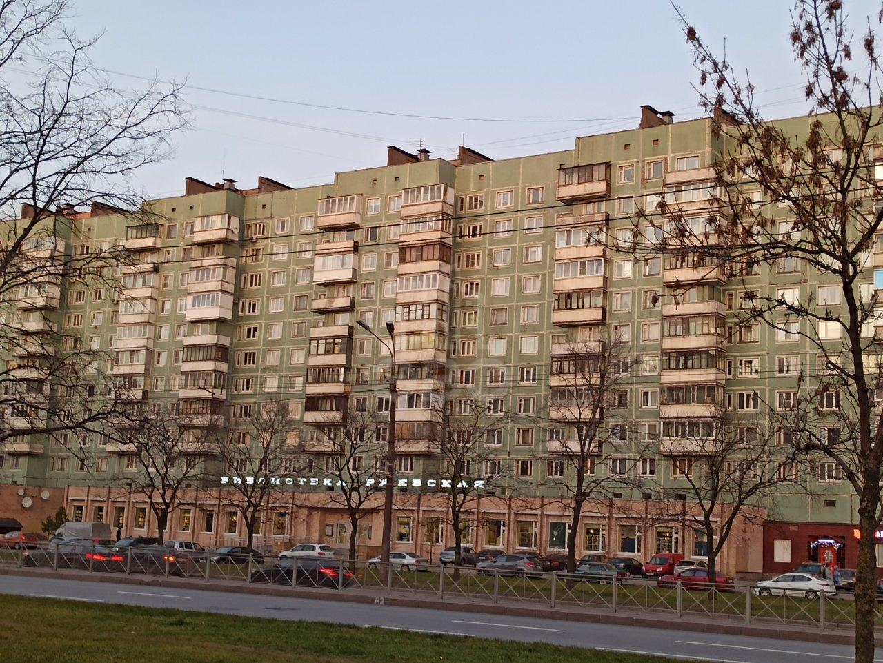 комната в Санкт-Петербурге по адресу: Индустриальный проспект, 35, к 1