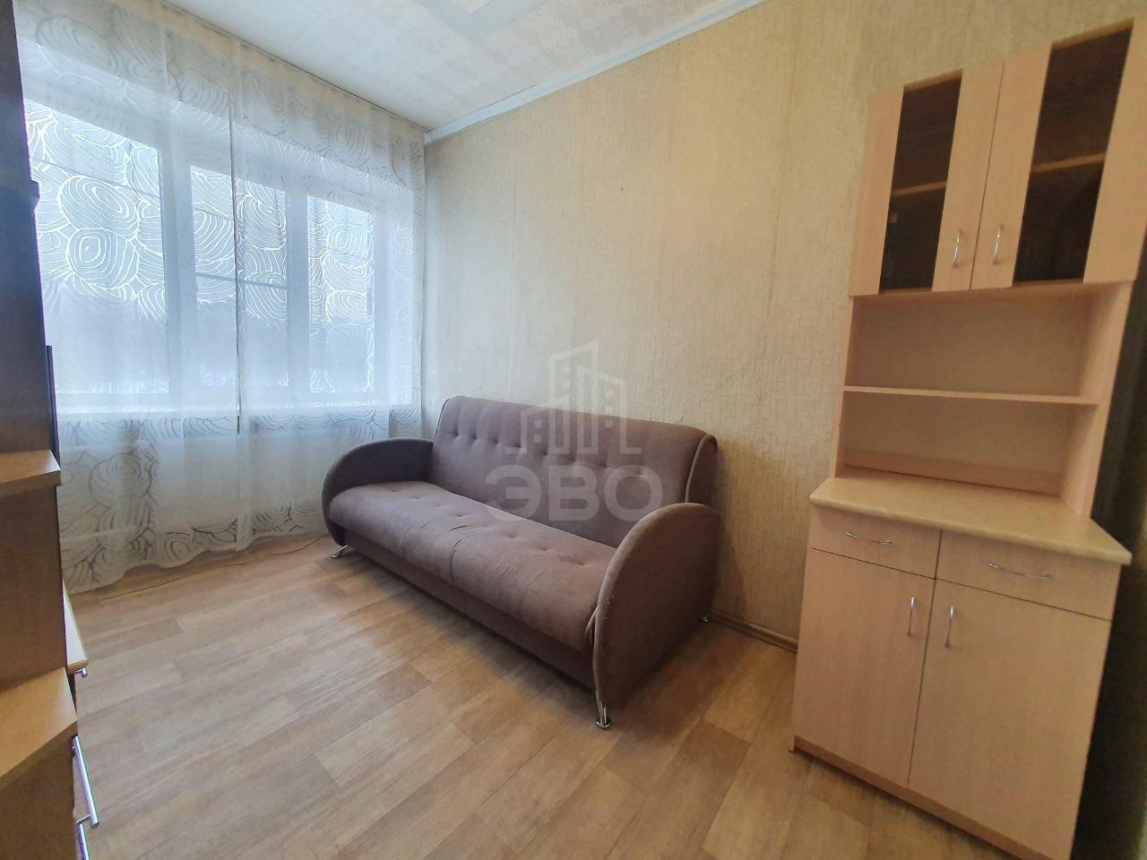 комната в Санкт-Петербурге по адресу: 13-я В.О. линия, 80