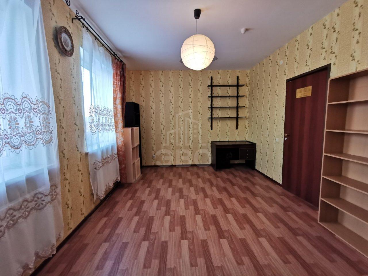 трехкомнатная квартира в Санкт-Петербурге по адресу: Окраинная ул., 9, к Б