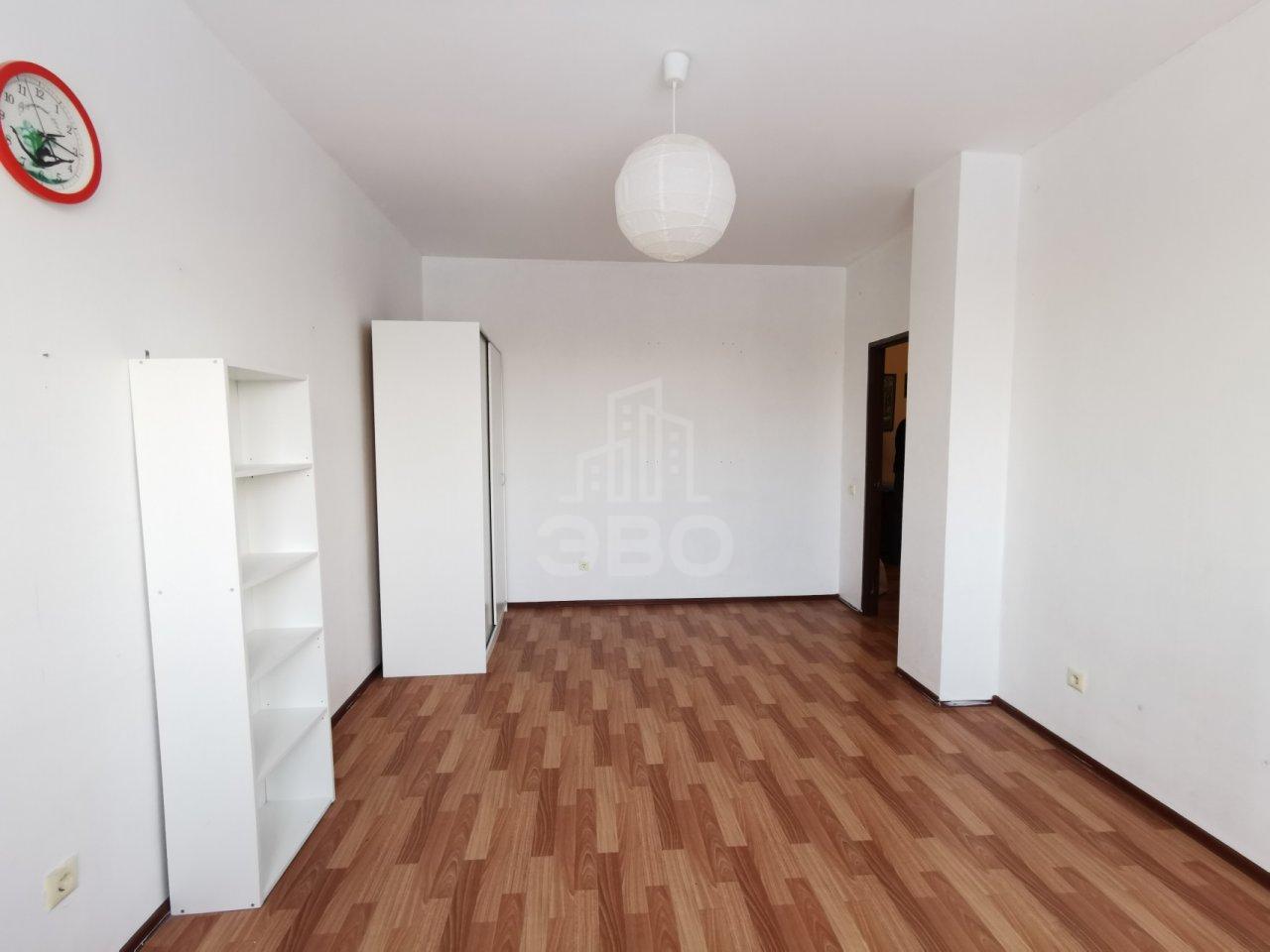 трехкомнатная квартира в Санкт-Петербурге по адресу: Окраинная ул., 9, к Б