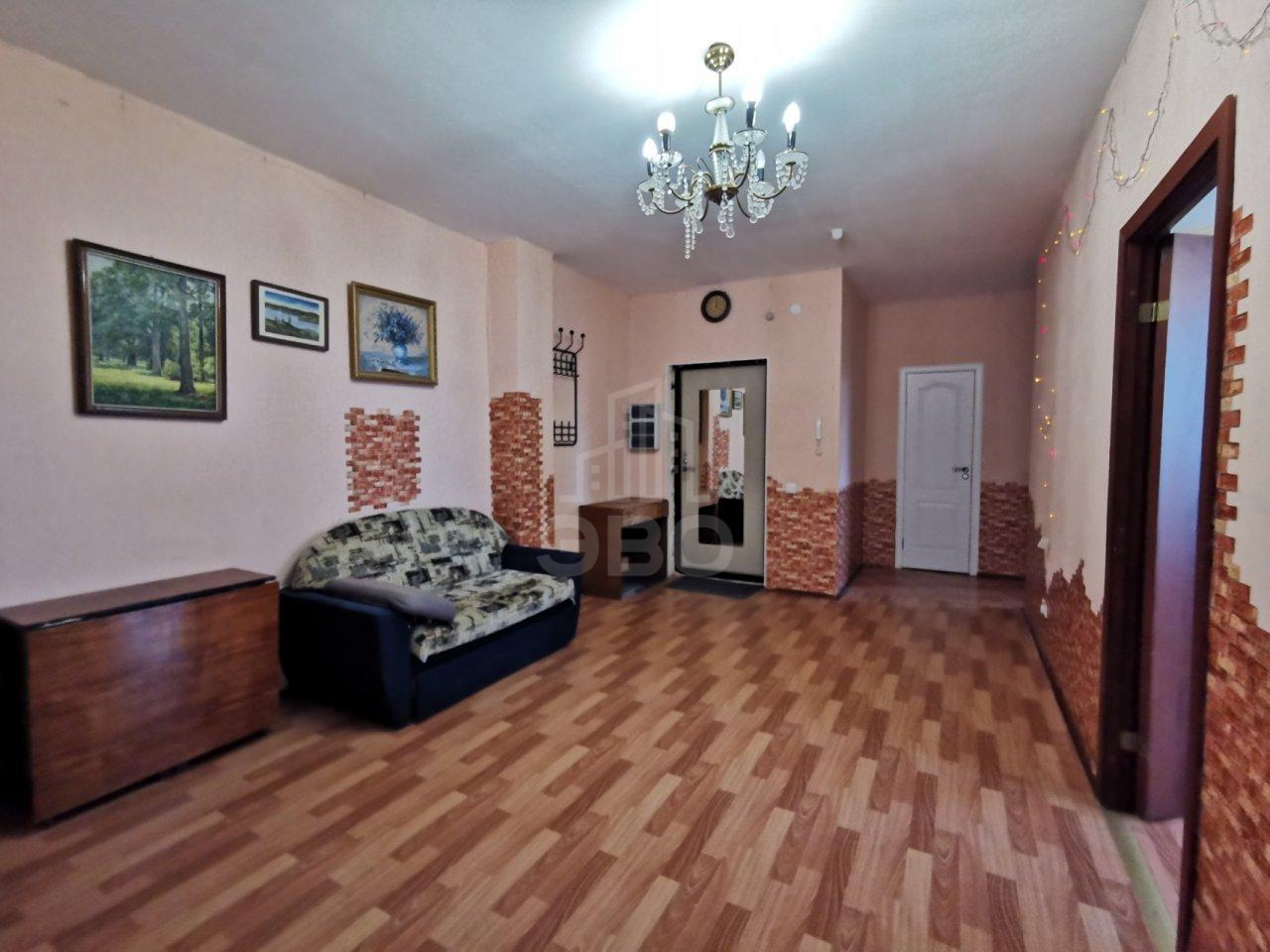 трехкомнатная квартира в Санкт-Петербурге по адресу: Окраинная ул., 9, к Б