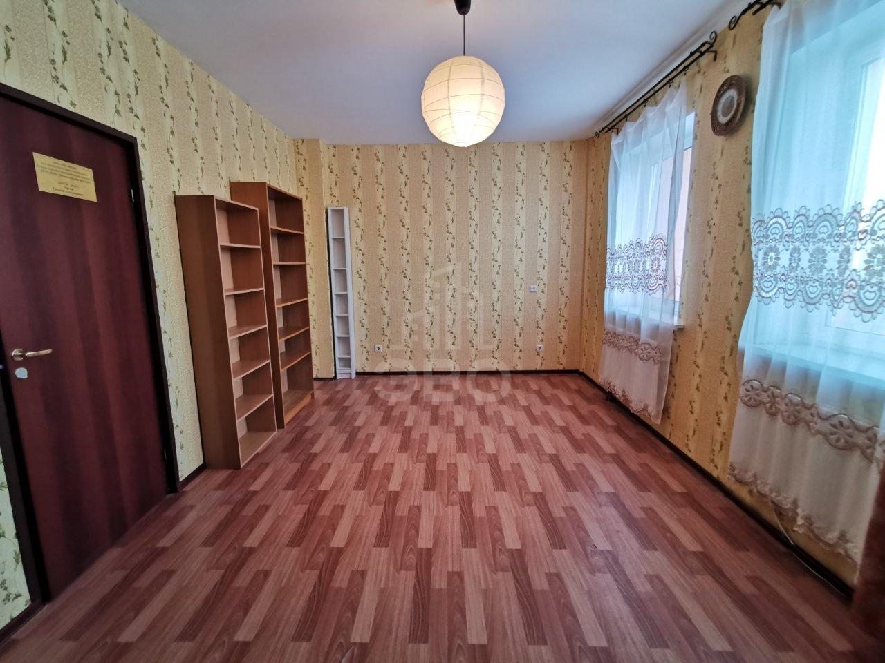 трехкомнатная квартира в Санкт-Петербурге по адресу: Окраинная ул., 9, к Б