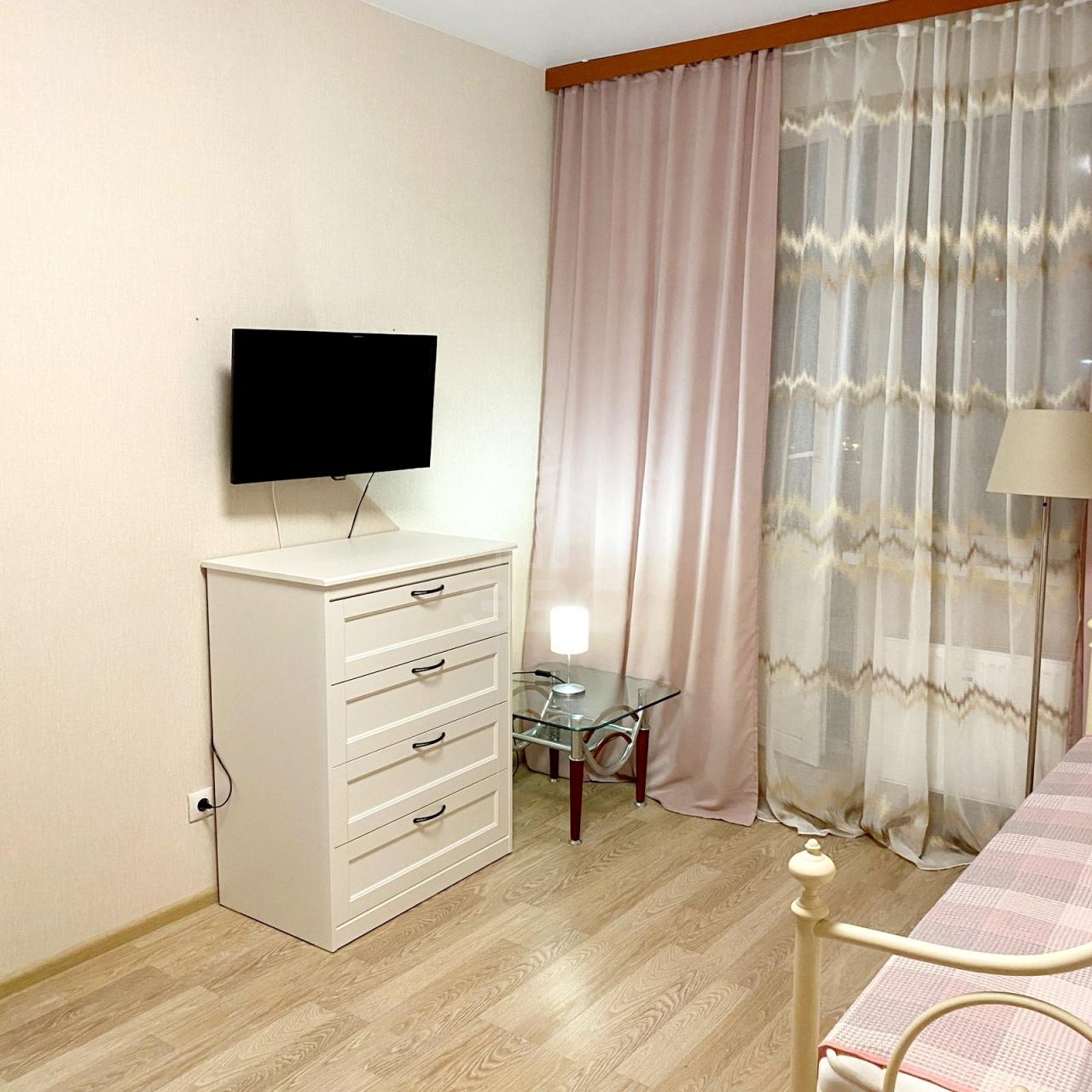 однокомнатная квартира в Санкт-Петербурге по адресу: Героев проспект, 18