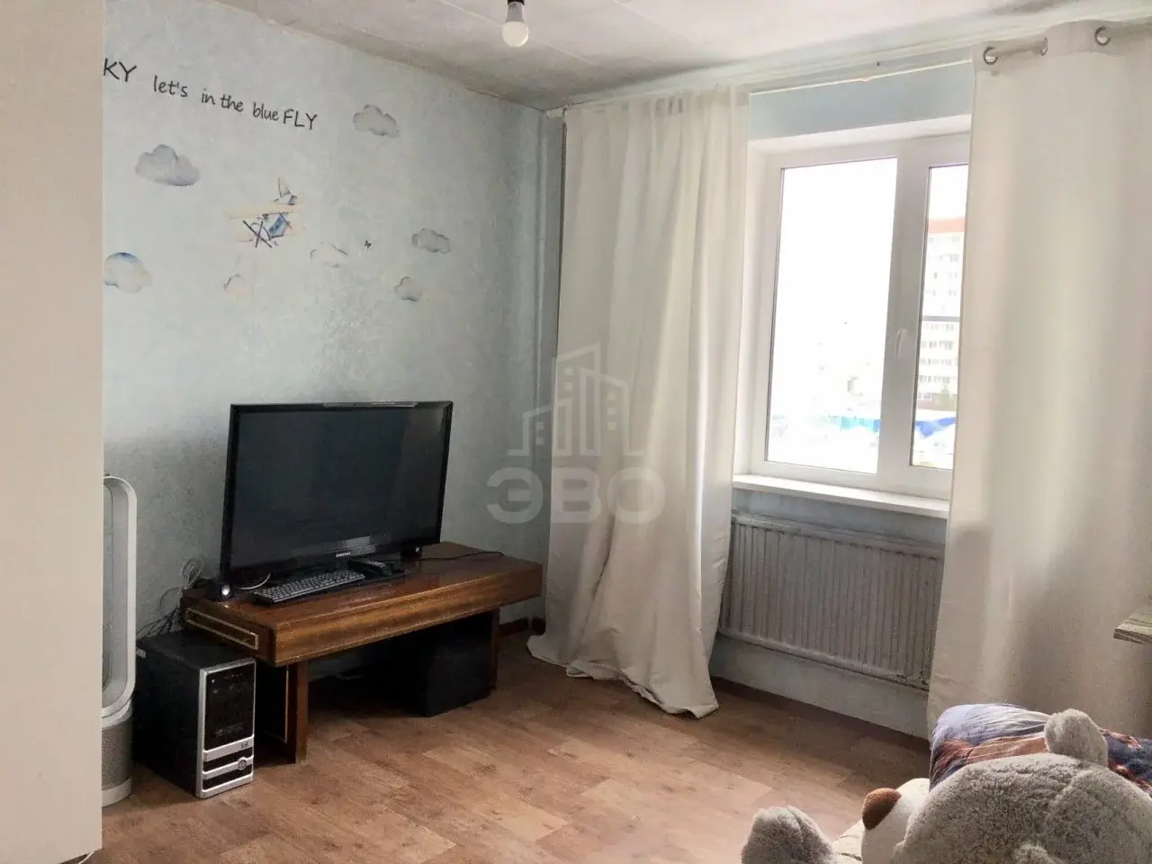 трехкомнатная квартира в Санкт-Петербурге по адресу: Камышовая ул., 2, к 1