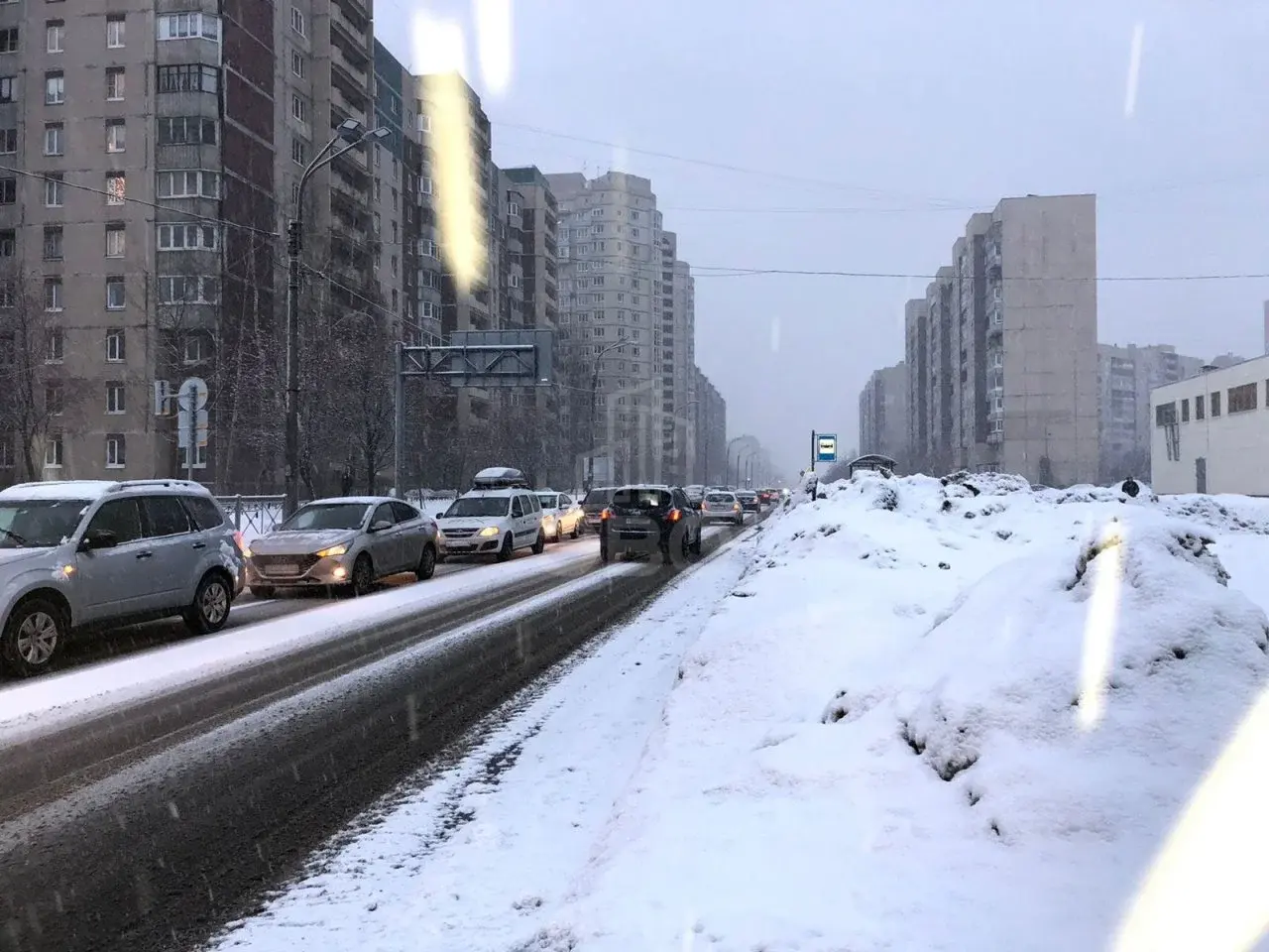 трехкомнатная квартира в Санкт-Петербурге по адресу: Камышовая ул., 2, к 1