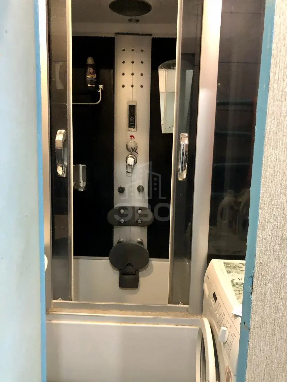 трехкомнатная квартира в Санкт-Петербурге по адресу: Камышовая ул., 2, к 1