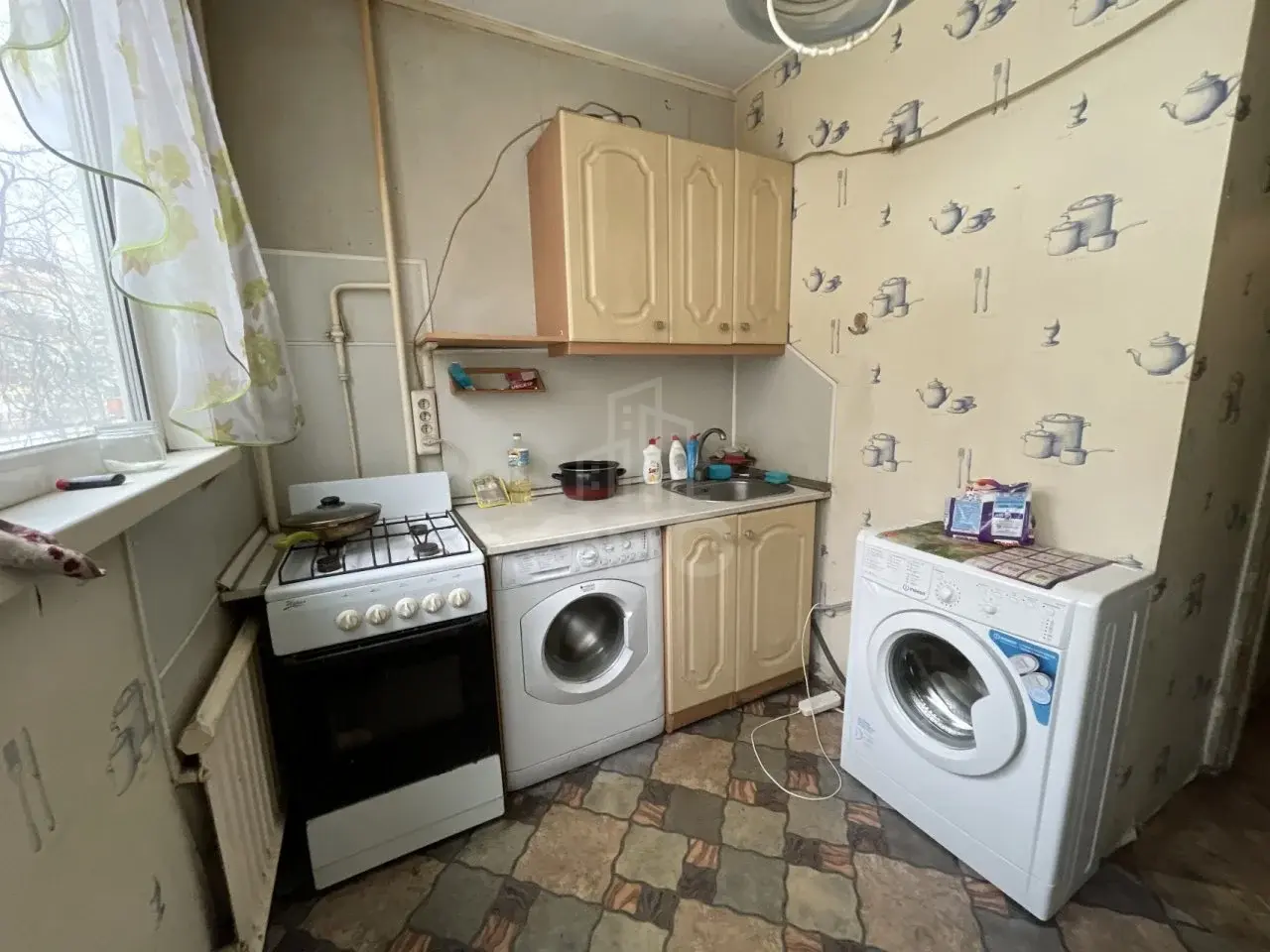 комната в Санкт-Петербурге по адресу: Стойкости ул., 26, к 1