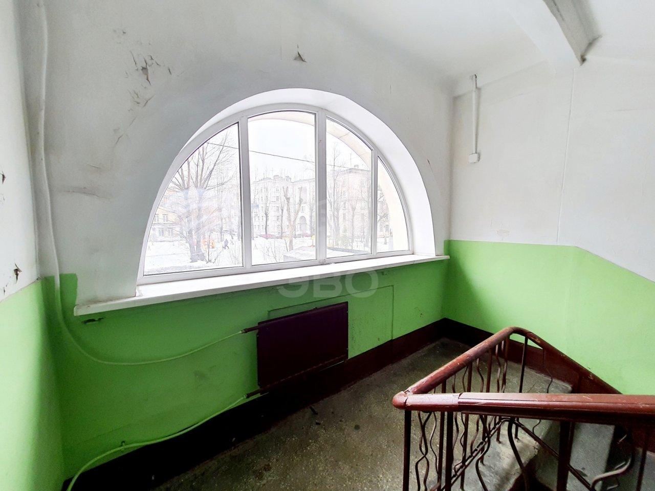 трехкомнатная квартира в Санкт-Петербурге по адресу: Красных Зорь б-р., 7