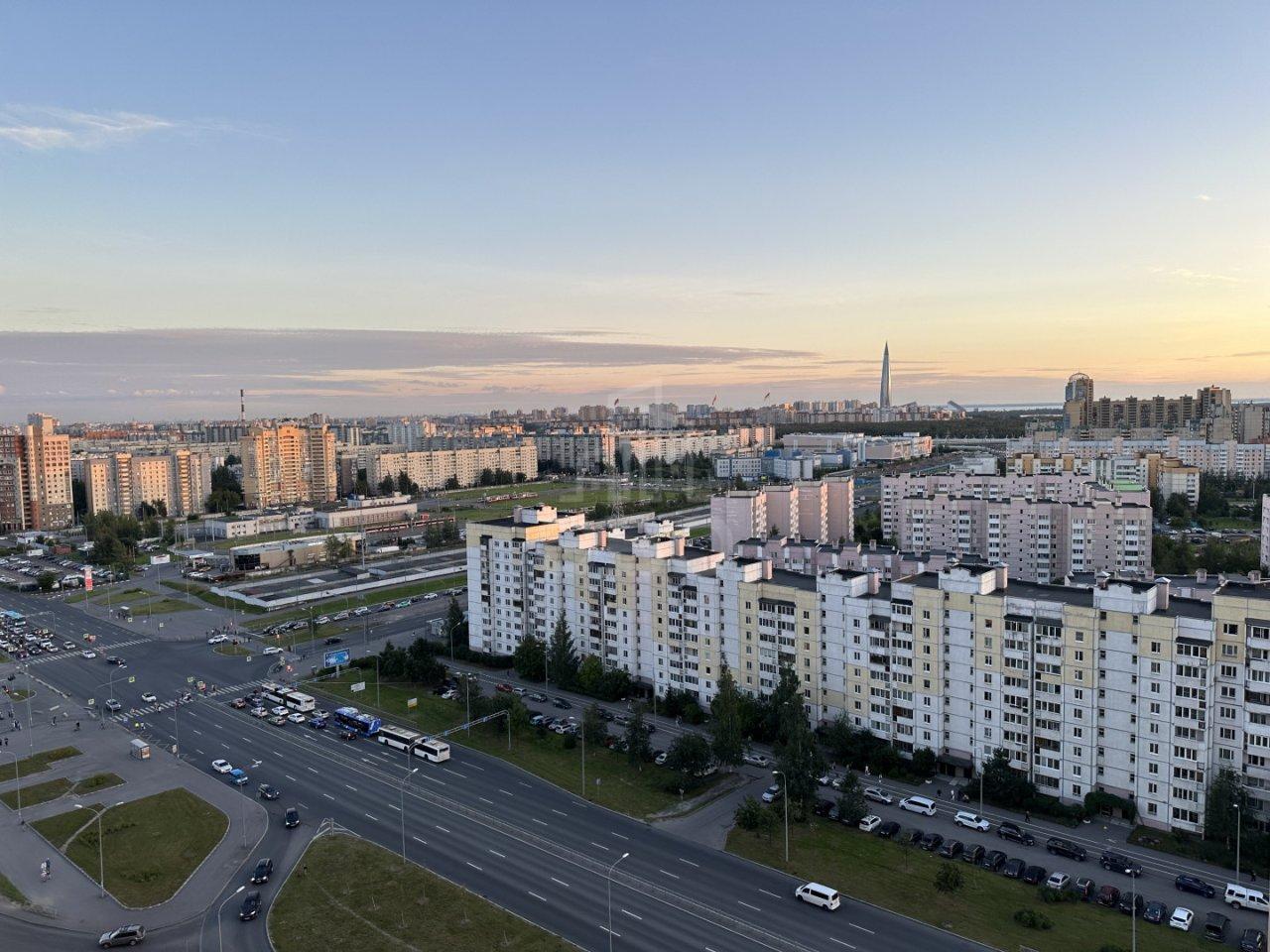 однокомнатная квартира в Санкт-Петербурге по адресу: Комендантский проспект, 53, к 1