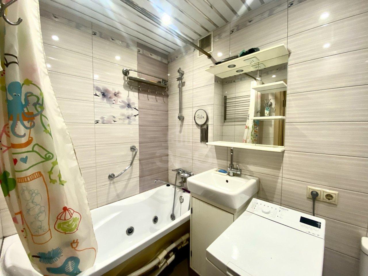 однокомнатная квартира в Санкт-Петербурге по адресу: Богатырский проспект, 3, к 1