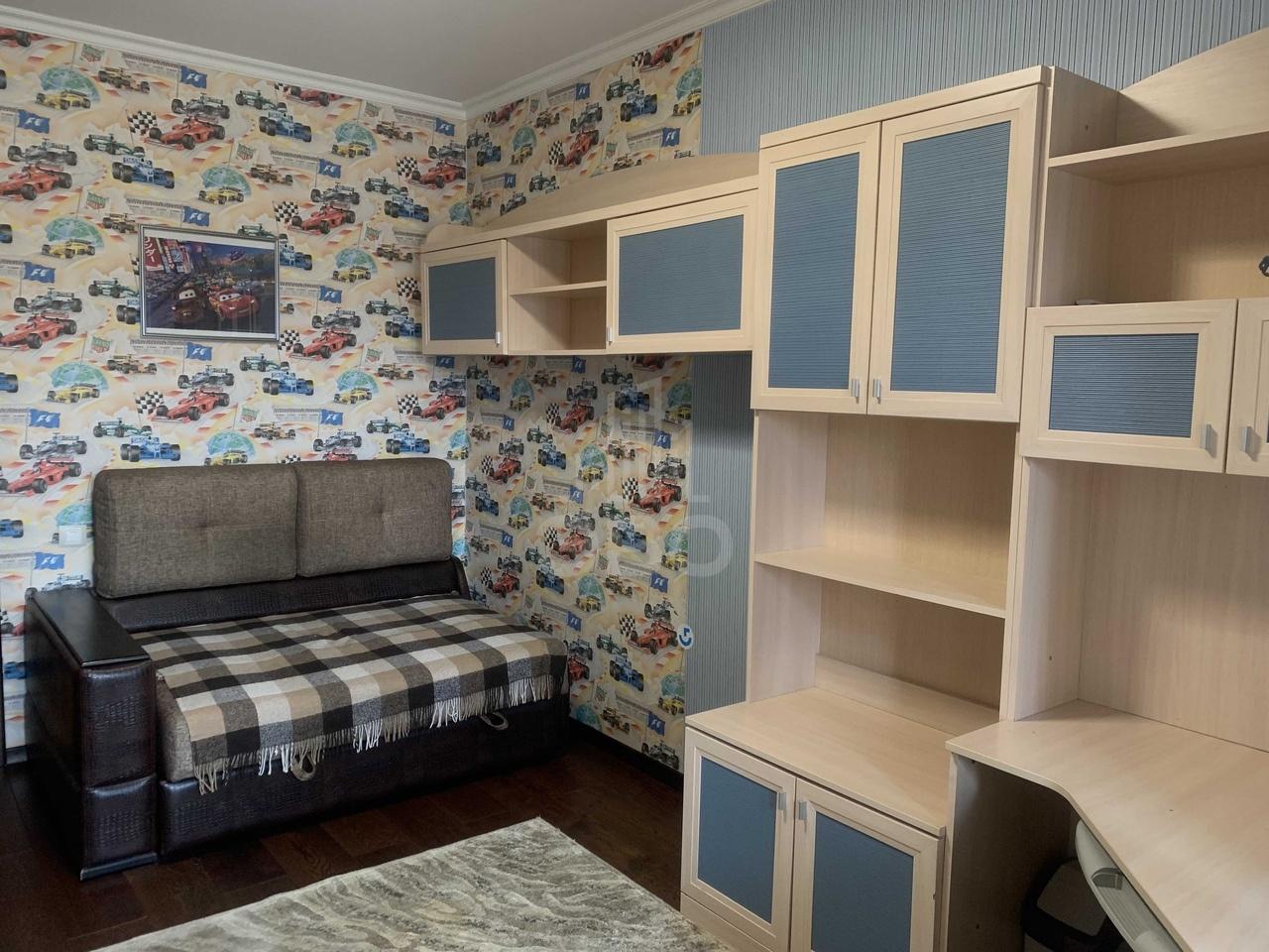 двухкомнатная квартира в Санкт-Петербурге по адресу: Революции ш., 18, к 2