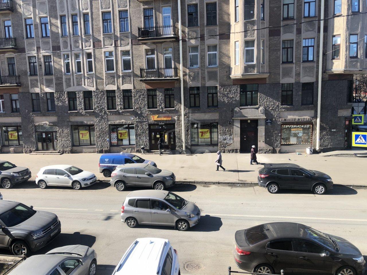 однокомнатная квартира в Санкт-Петербурге по адресу: Большой В.О. проспект, 52/15