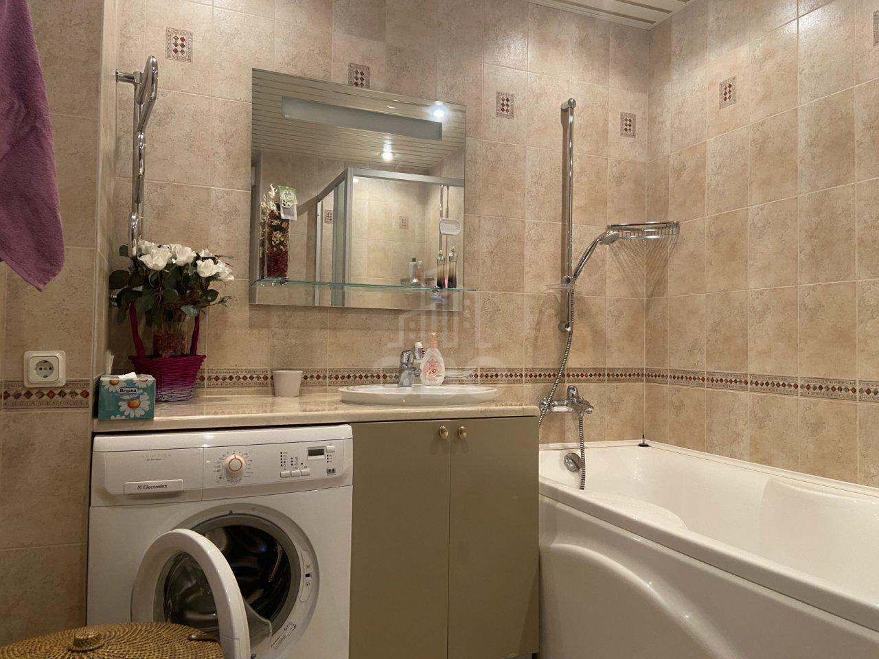 трехкомнатная квартира в Санкт-Петербурге по адресу: Владимирская ул., 6