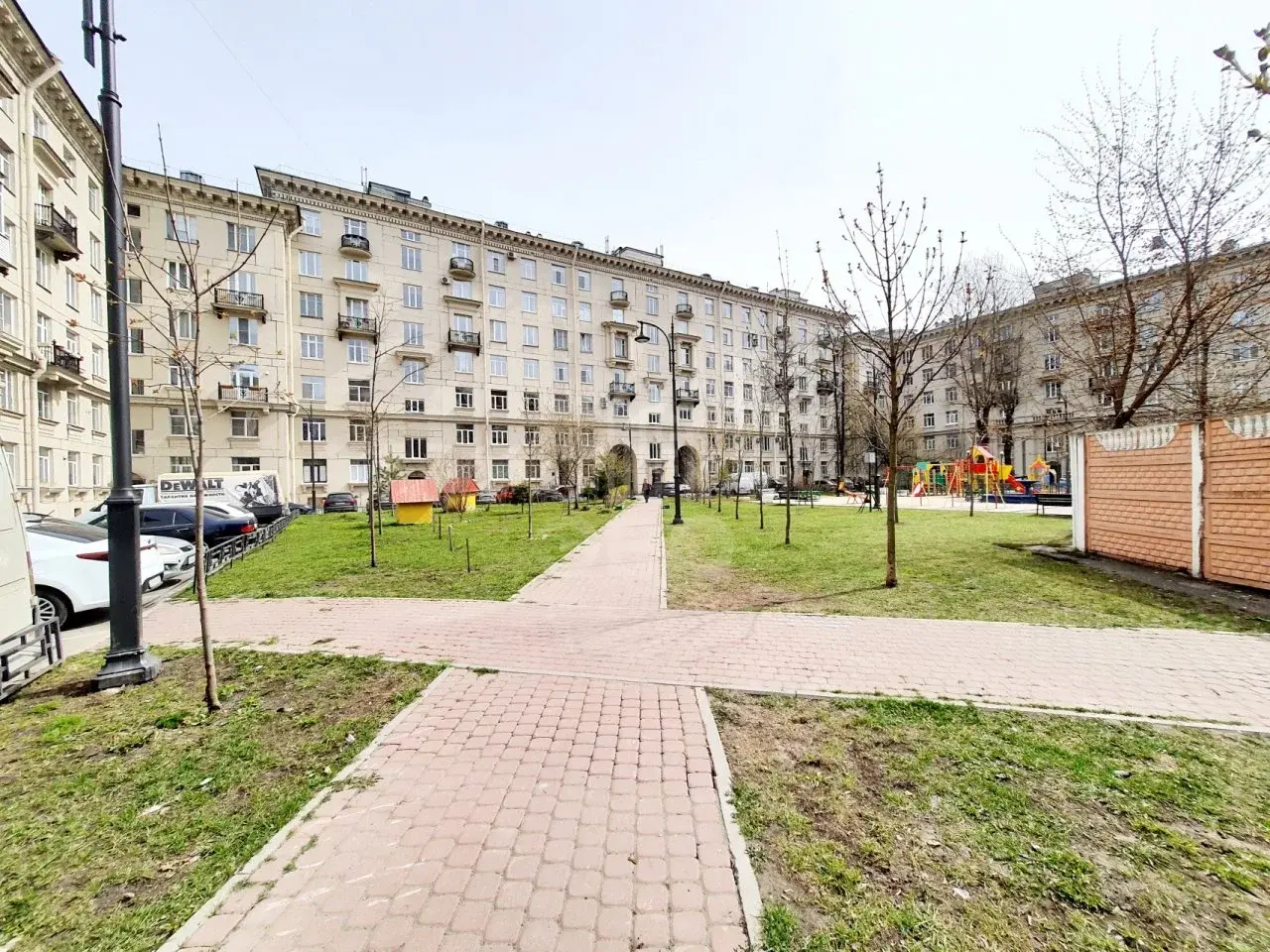 двухкомнатная квартира в Санкт-Петербурге по адресу: Севастьянова ул., 4