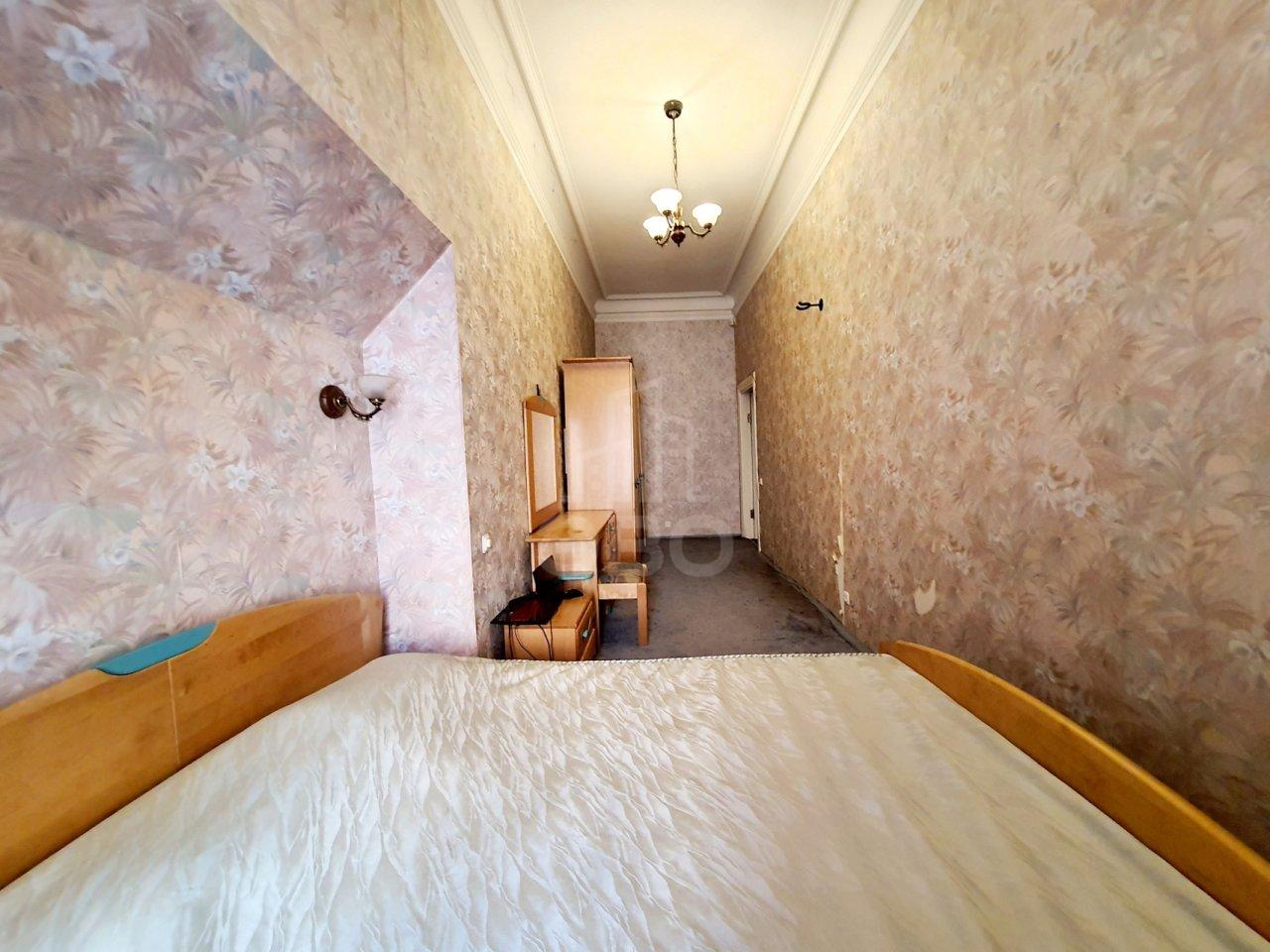 трехкомнатная квартира в Санкт-Петербурге по адресу: Съезжинская ул., 11