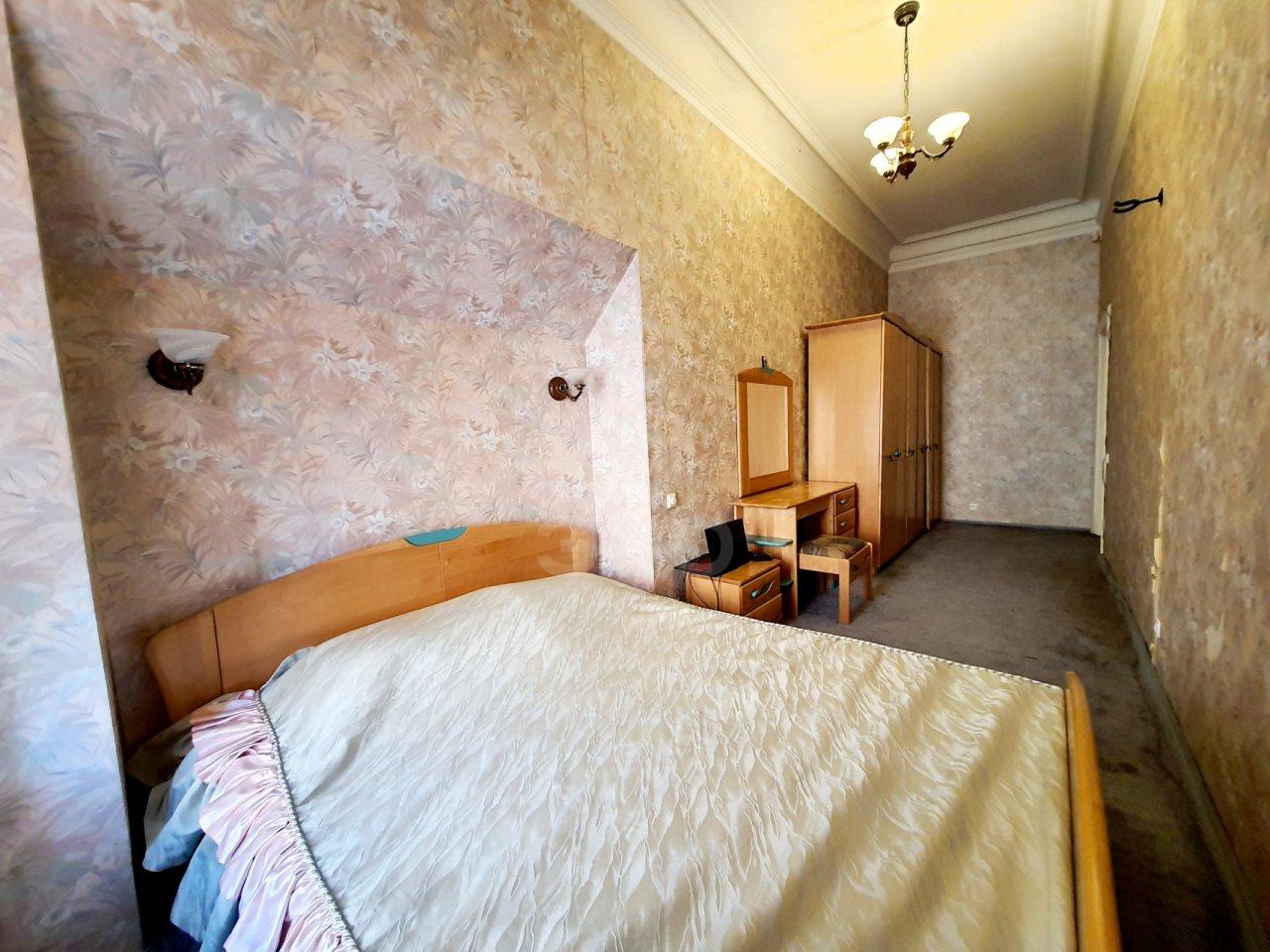 трехкомнатная квартира в Санкт-Петербурге по адресу: Съезжинская ул., 11