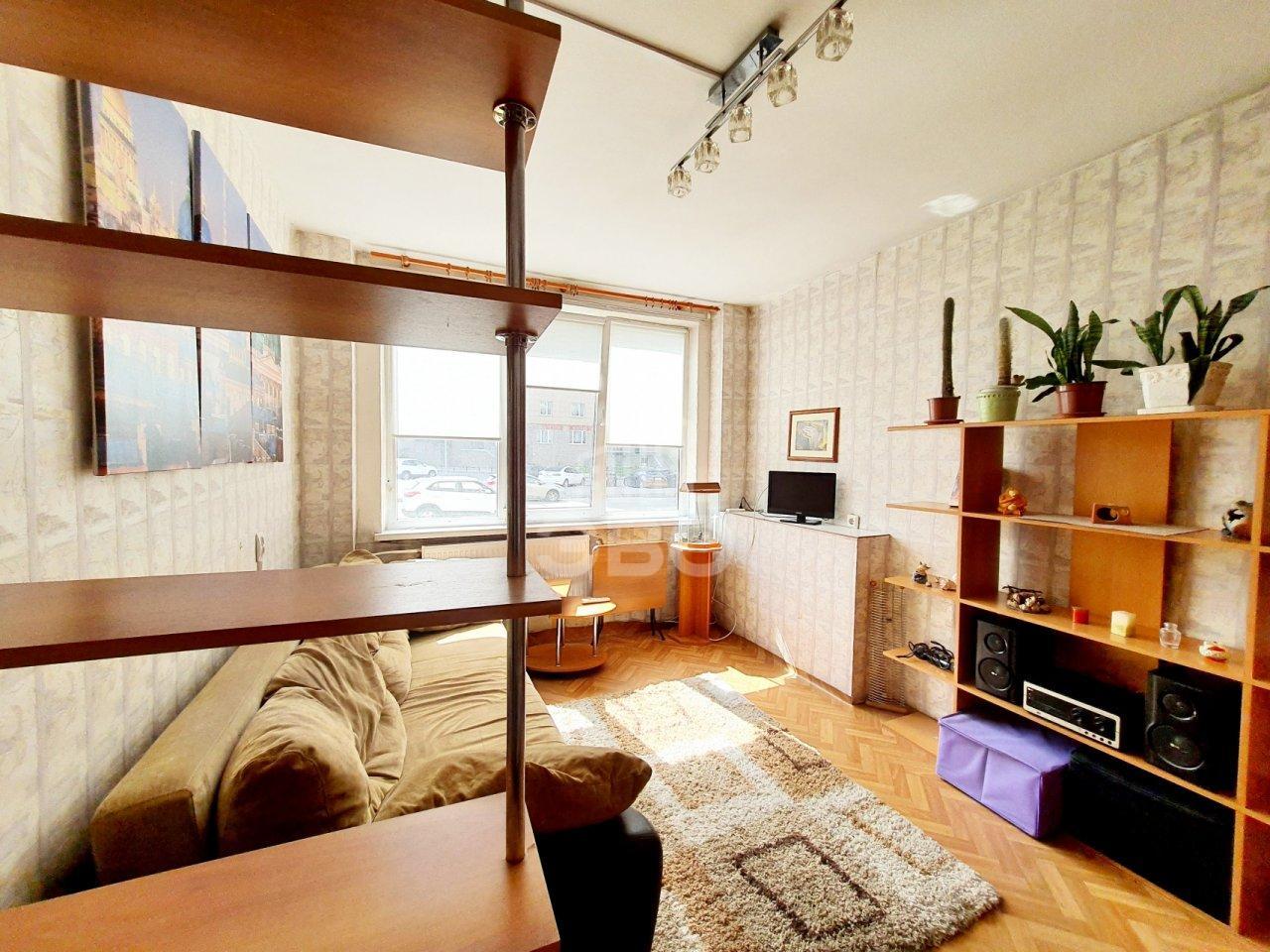 однокомнатная квартира в Санкт-Петербурге по адресу: Загребский б-р., 7, к 1