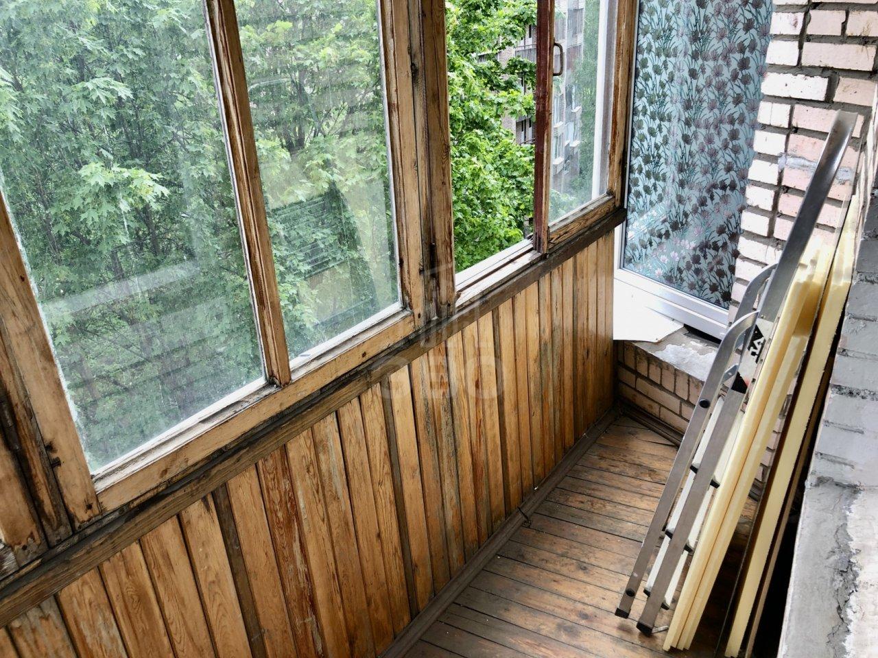 однокомнатная квартира в Санкт-Петербурге по адресу: Художников проспект, 13, к 4