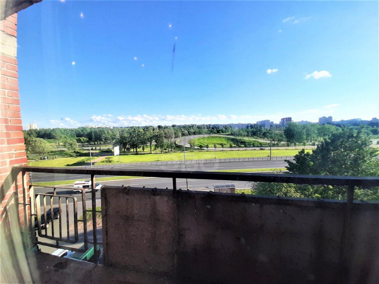 двухкомнатная квартира в Санкт-Петербурге по адресу: Луначарского проспект, 112, к 2