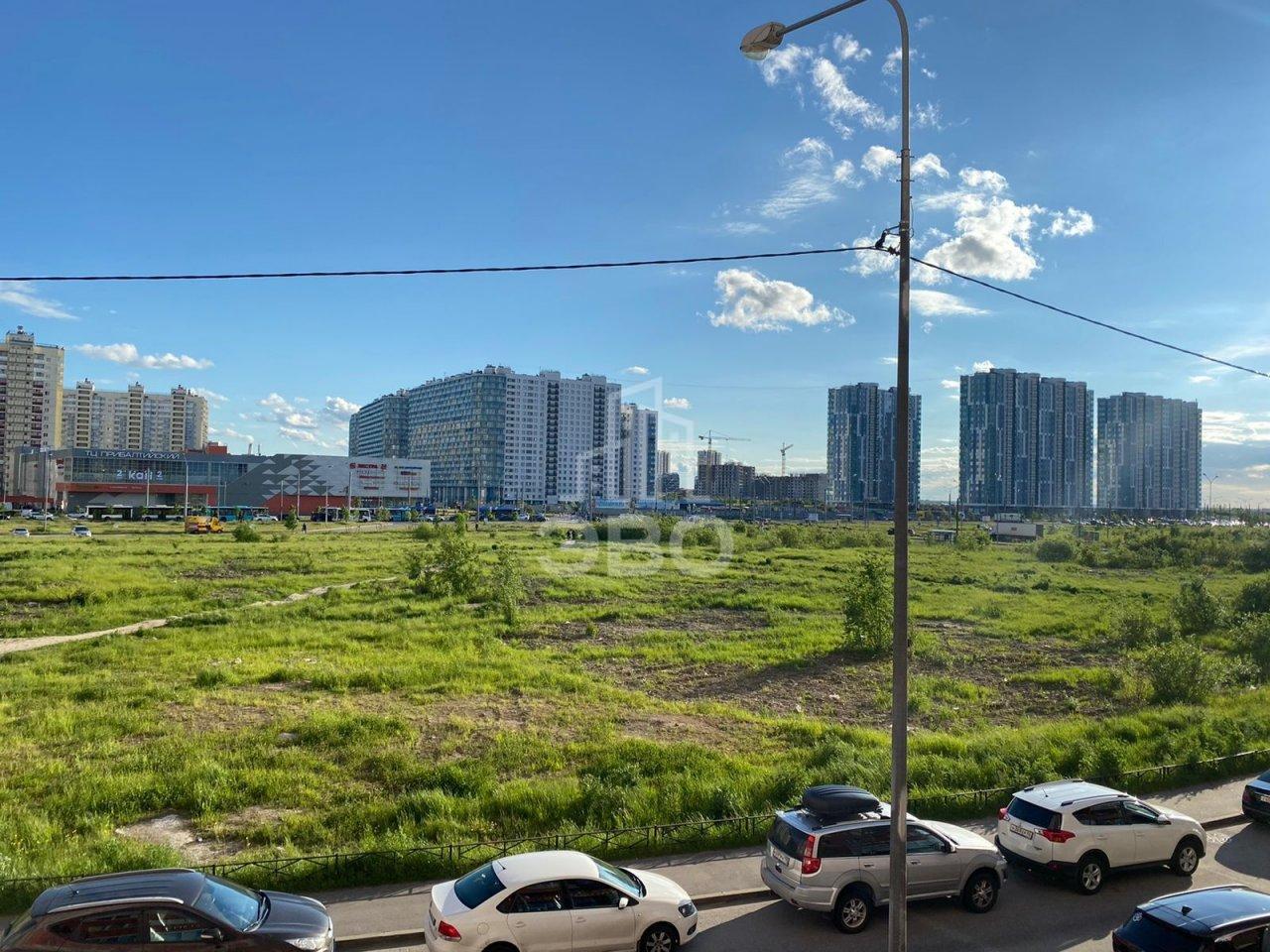 однокомнатная квартира в Санкт-Петербурге по адресу: Героев проспект, 18