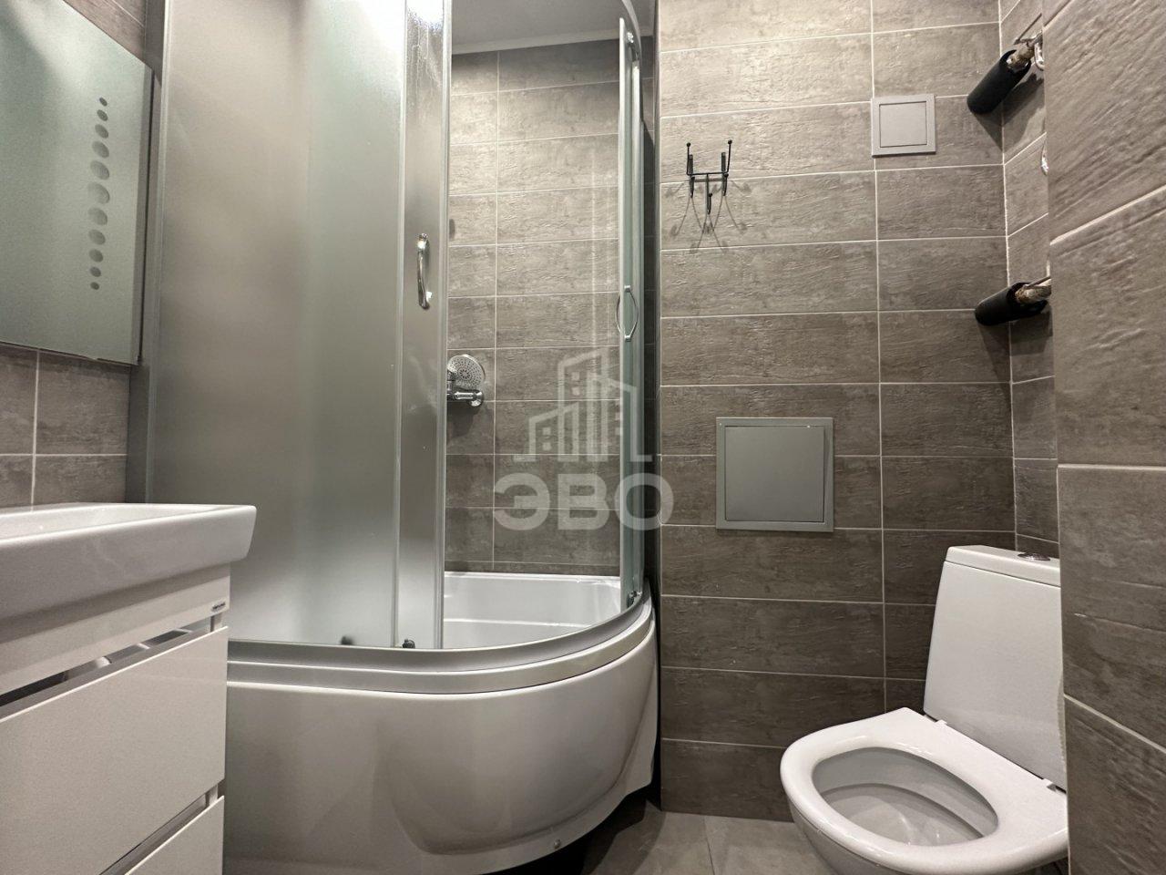 однокомнатная квартира в Санкт-Петербурге по адресу: Героев проспект, 18