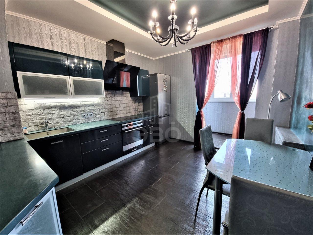 двухкомнатная квартира в Санкт-Петербурге по адресу: Вавиловых ул., 7, к 4