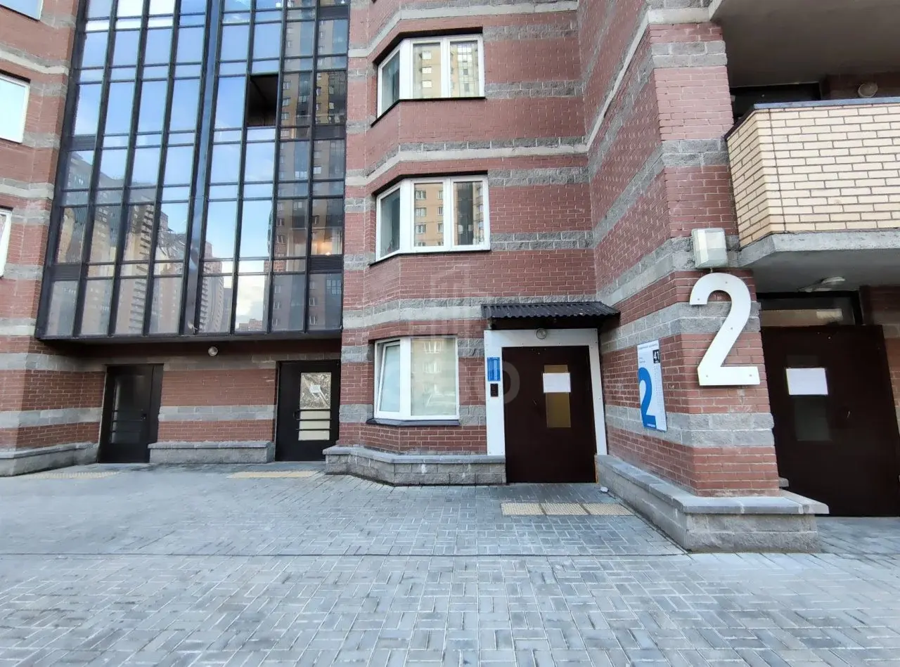 двухкомнатная квартира в Санкт-Петербурге по адресу: Заречная ул., 41, к 1